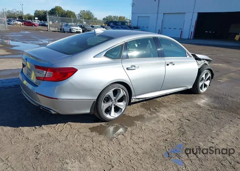 2019 Honda Accord Touring 2.0T z USA, uszkodzony, nr VIN 1HGCV2F99KA011612